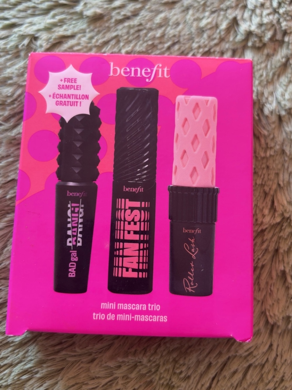 Benefit Mini Mascara Trio in Bright Pink Packaging